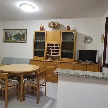 ☆ L' Arco ☆ Local Experience & Relax☆ Family/Couple @ 5 Terre Volastra