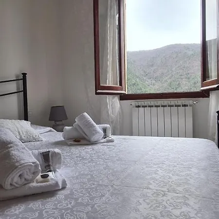 ☆ L' Arco ☆ Local Experience & Relax☆ Family/Couple @ 5 Terre * Volastra