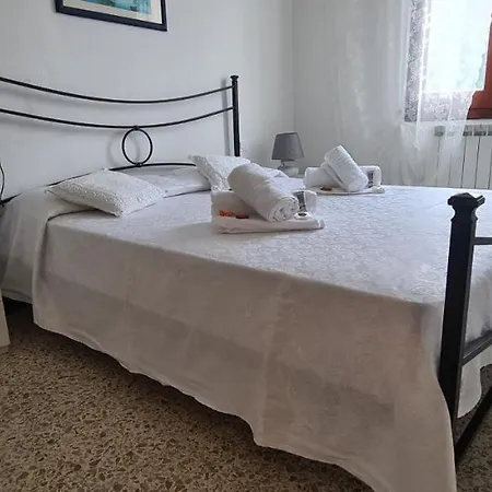 ☆ L' Arco ☆ Local Experience & Relax☆ Family/Couple @ 5 Terre *